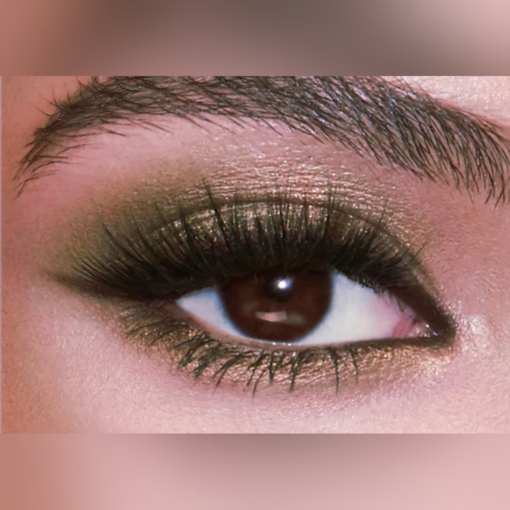 Charlotte Tilbury Luxury Eyeshadow Palette - Picture 4 of 6